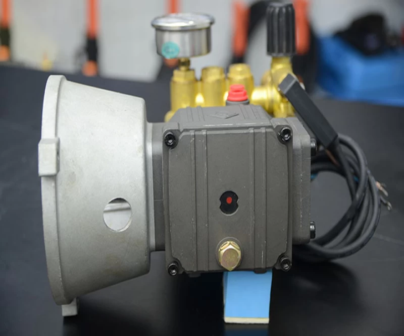 Đầu Bơm Máy Rửa Xe Cao Áp 3.7Kw Lutian 1507 - Hình ảnh 1 LUTIAN