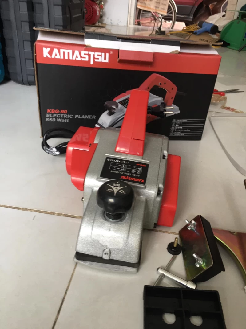 Máy Bào Gỗ 850W Kamastsu KBG-90 - Hình ảnh 3 KAMASTSU