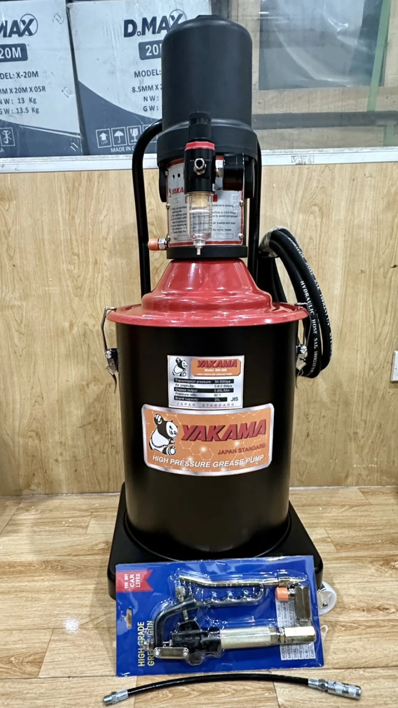 Máy Bơm Mỡ 20L Yakama BM-20B Đầu Bơm To - Hình ảnh 1 YAKAMA