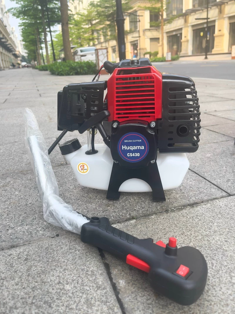 Máy Cắt Cỏ 2 Thì Huqama CS430 - Hình ảnh 3 HUQAMA