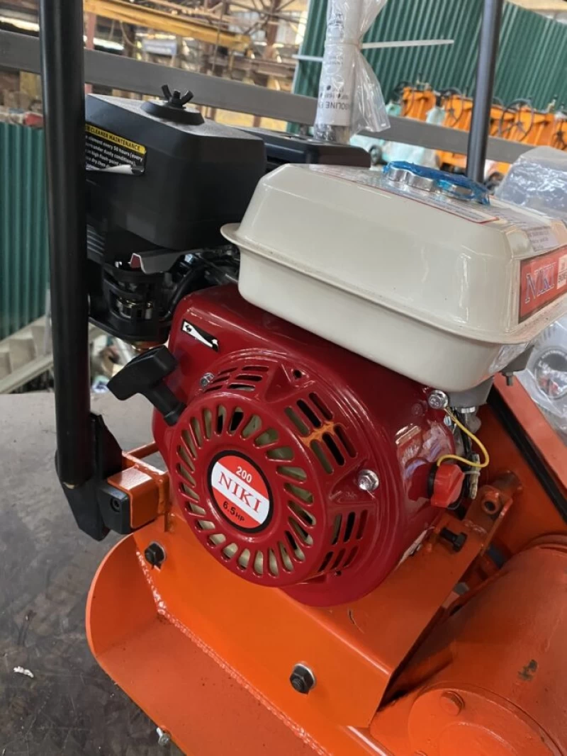 Máy Đầm Bàn Chạy Xăng Antinco Lắp Động Cơ Niki 200 - Hình ảnh 3 ANTINCO