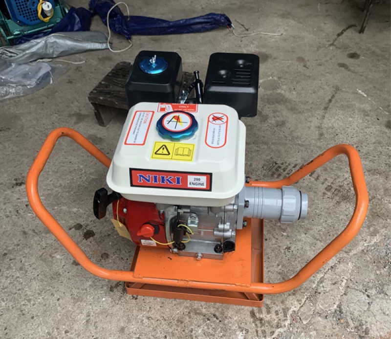 Máy Đầm Dùi Chạy Xăng Niki GX200 - Hình ảnh 1 NIKI