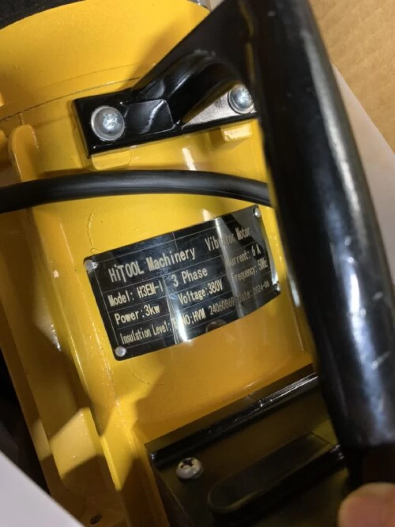 Máy Đầm Dùi Hitool (JinLong) 3kw/380V - Hình ảnh 1 HITOOL