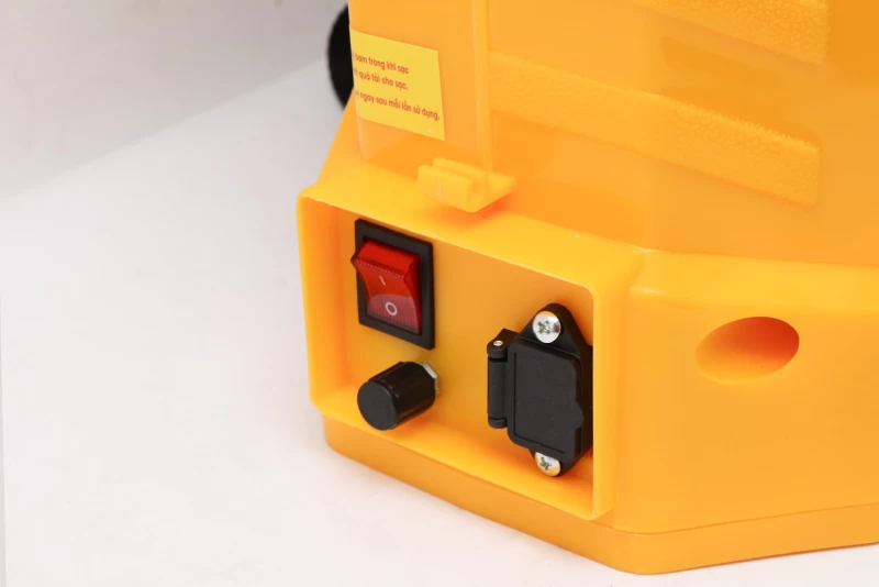 Máy phun thuốc trừ sâu, côn trùng điện Dragon 20-DA- ắc quy Vàng Bình ắc qui 12V8Ah - Hình ảnh 7 OSHIMA