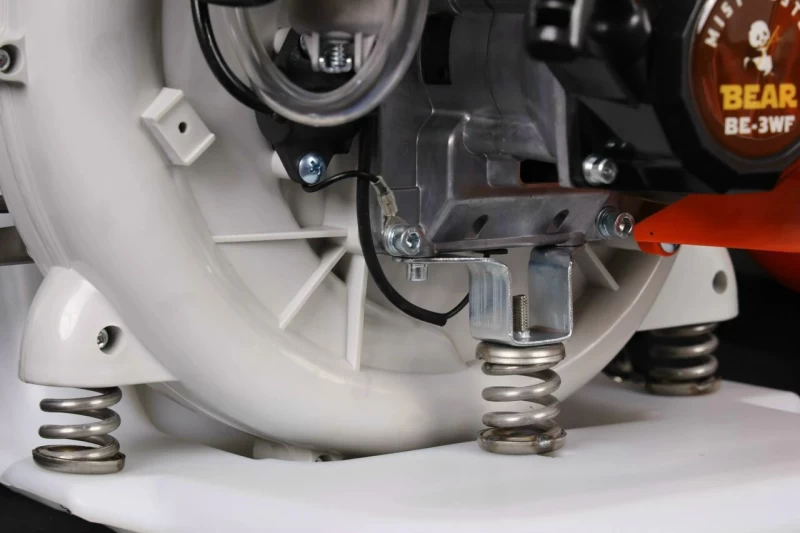 Máy Xạ Phân 2 Thì Bear BE-3WF - Hình ảnh 4 BEAR