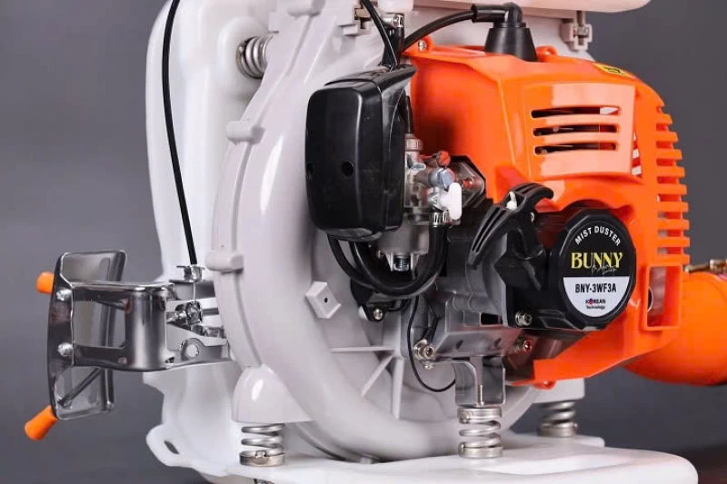 Máy Xạ Phân 2 Thì Bunny BNY-3WF3A - Hình ảnh 1 BUNNY