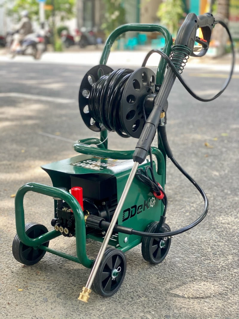 Máy Xịt Rửa Áp Lực 3400W DDeko DK-3400 - Hình ảnh 1 DDEKO