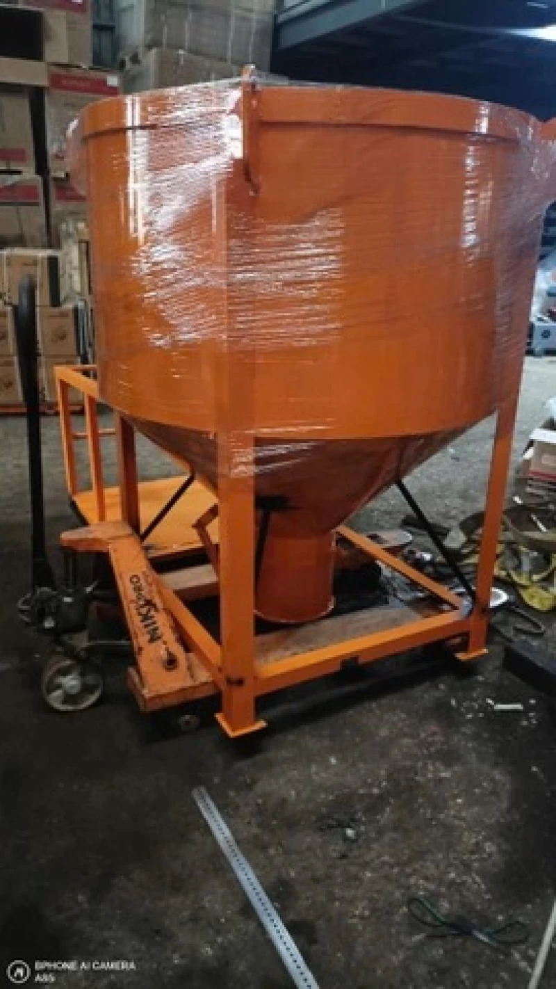 Phễu Đổ Bê Tông 0.9m3 - Hình ảnh 3 NTK