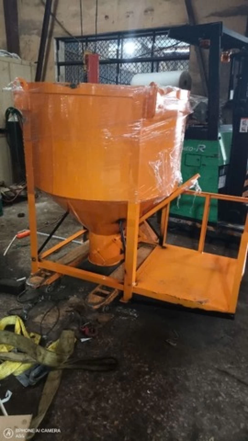 Phễu Đổ Bê Tông 0.9m3 - Hình ảnh 2 NTK