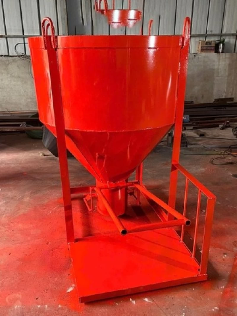 Phễu đổ bê tông Lam Hồng 0.9 khối - Hình ảnh 1 Lam Hồng