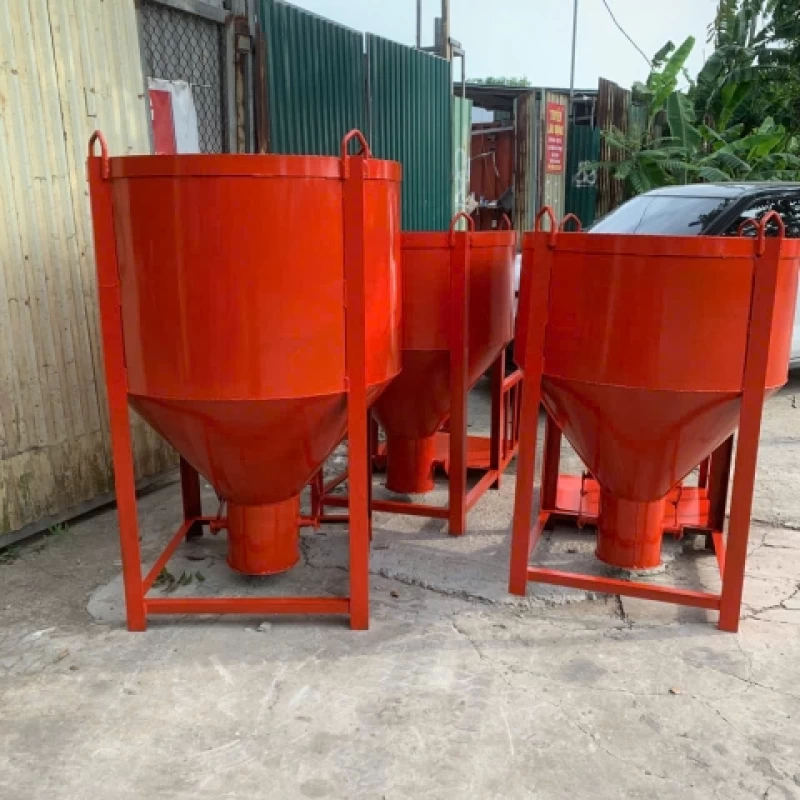 Phễu đổ bê tông Lam Hồng 0.9 khối không lan can - Hình ảnh 1 Lam Hồng