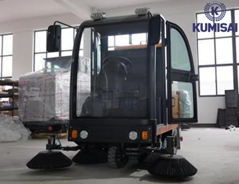 Xe quét đường ngồi lái Kumisai KMS-S11 - Hình ảnh 3 KUMISAI