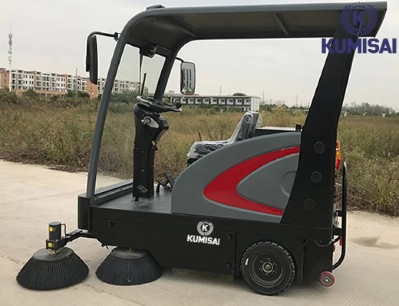 Xe quét rác công nghiệp ngồi lái Kumisai KMS-1800E - Hình ảnh 1 KUMISAI