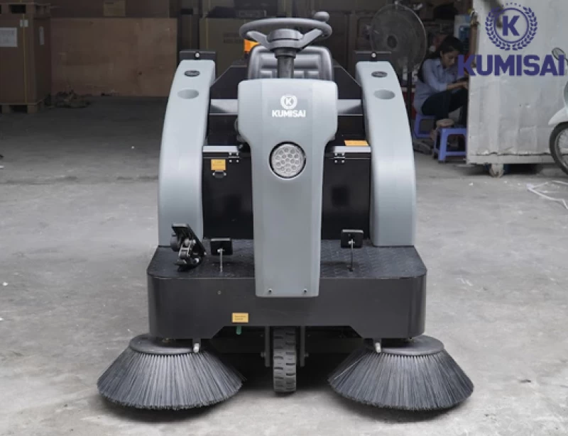 Xe quét rác ngồi lái Kumisai KMS-1350E - Hình ảnh 5 KUMISAI