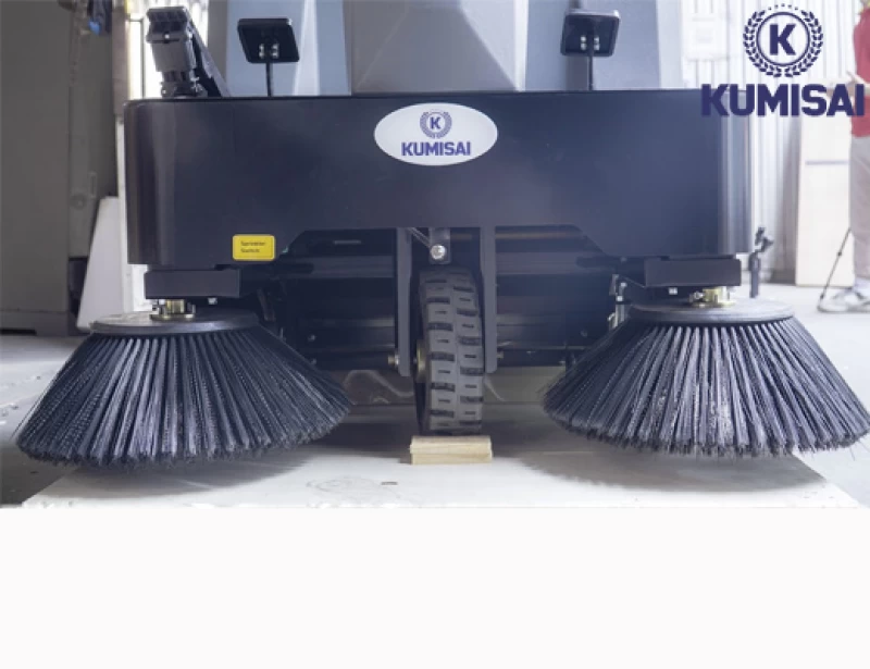 Xe quét rác nhà xưởng ngồi lái Kumisai KMS-1250E - Hình ảnh 6 KUMISAI