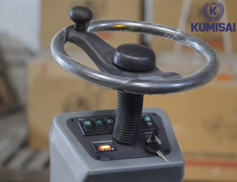Xe quét rác nhà xưởng ngồi lái Kumisai KMS-S5 - Hình ảnh 4 KUMISAI